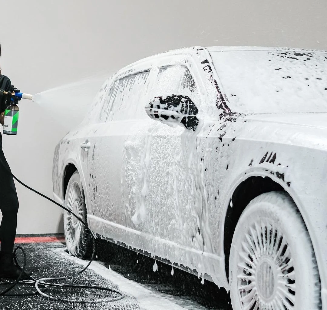 CARPRO Reset - Intensive Car Wash Shampoo, High Foaming - Liter (34oz) | Perfect for Ceramic Coating & Nanotechnology Based S product photo, view 4 of 7