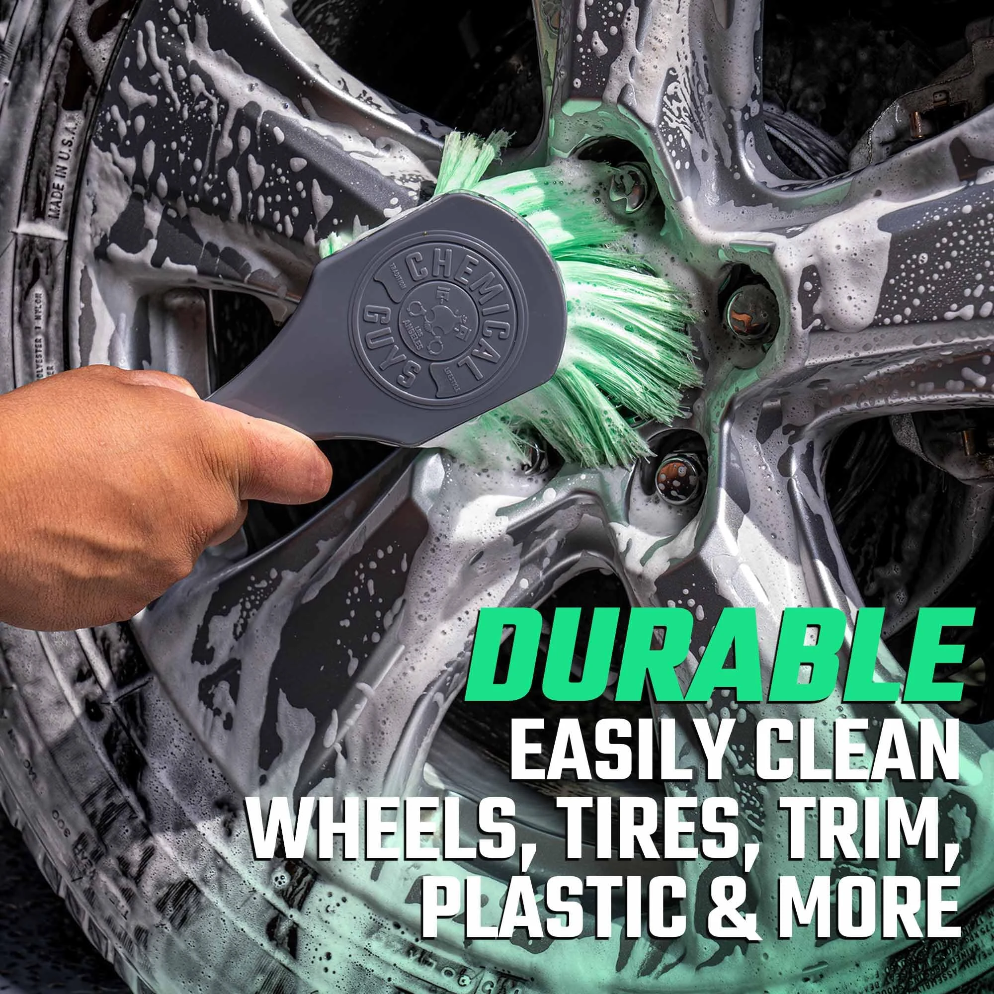 Chemical Guys 17-Piece Car Detailing Kit product photo, view 5 of 7