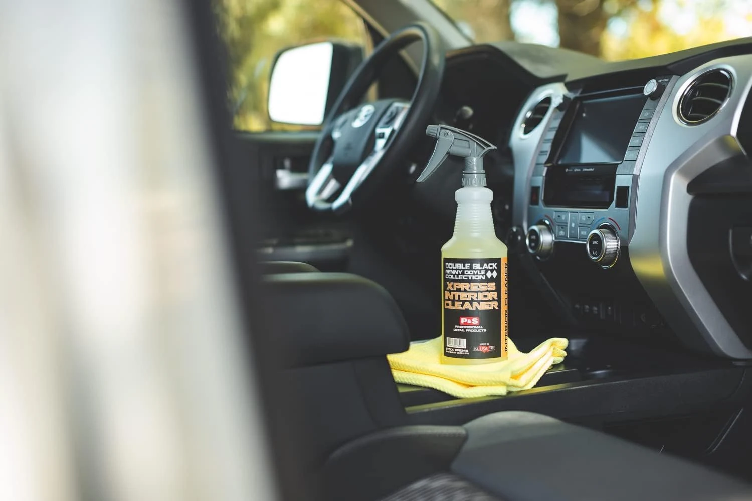 P & S PROFESSIONAL DETAIL PRODUCTS Xpress Interior Cleaner – Safe for Leather, Vinyl, Plastic & More, Removes Dirt, Grease & product photo, view 5 of 7