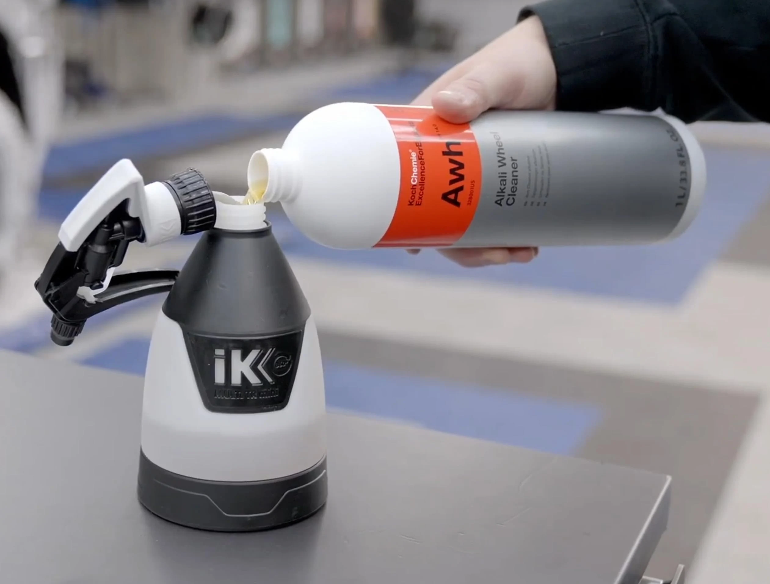 KOCHCHEMIE - Alkali Wheel Cleaner - High-pH Wheel Cleaner for Wheels and Tires - Dissolves Dirt and Brake dust Without irrita product photo, view 4 of 7
